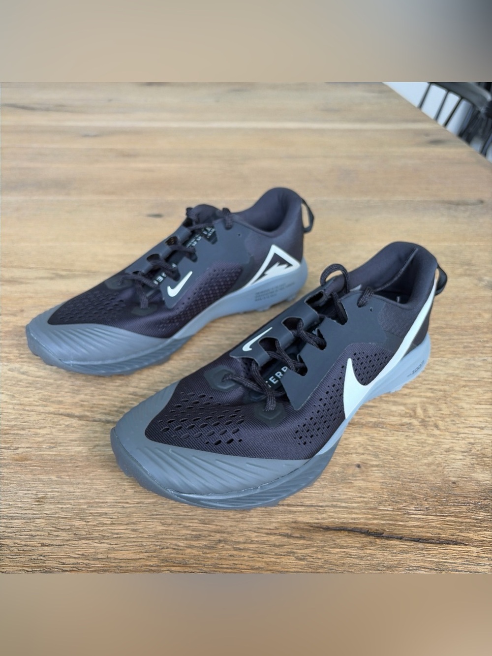 Size 11 W / 9.5 M Nike Air Zoom Terra Kiger 6 Black CJ0220-001